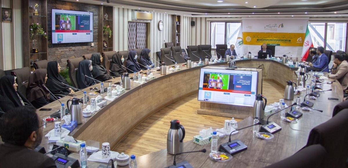 نشست کارکنان دانشکده های علوم انسانی با رئیس دانشگاه